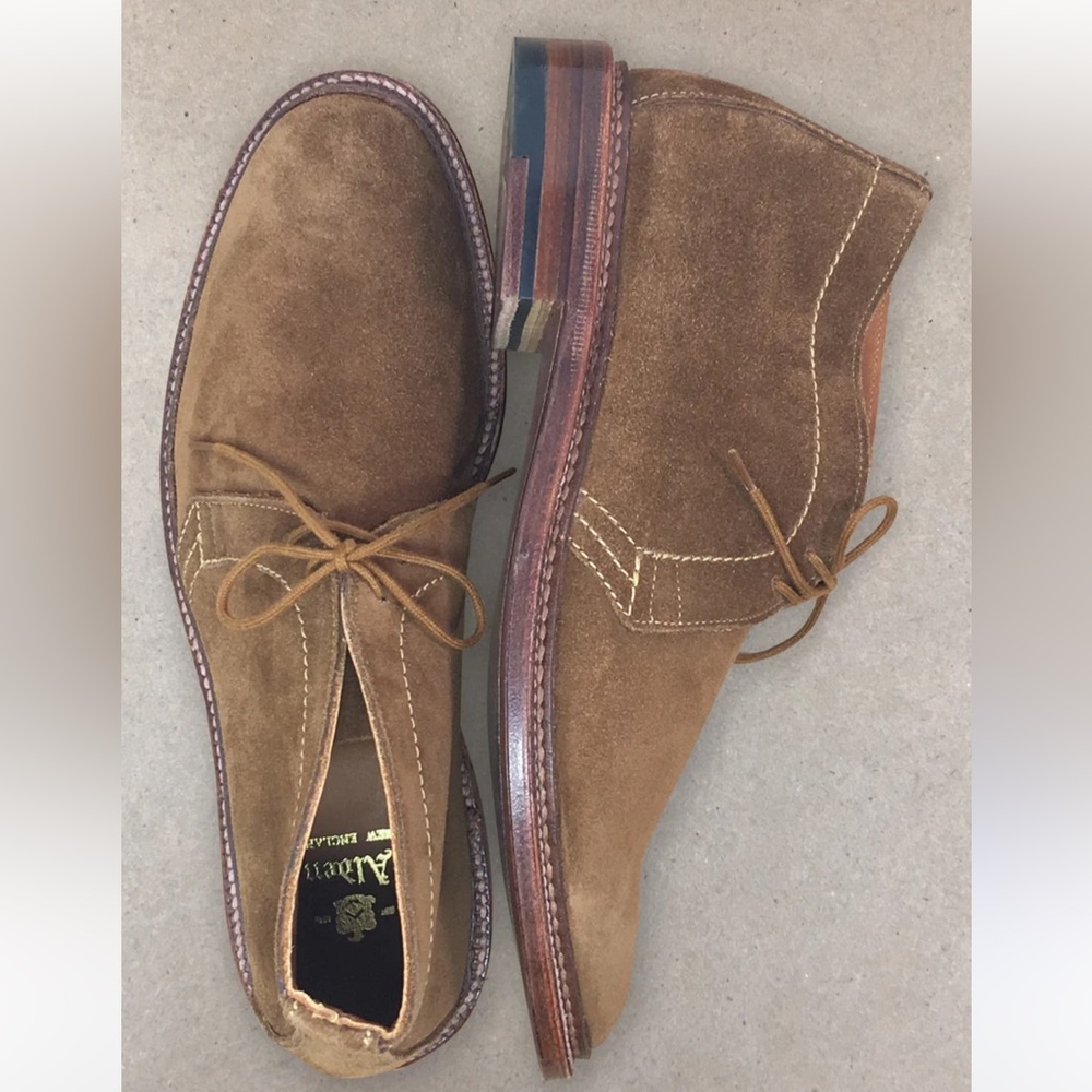 MEN’S ALDEN UNLINED CHUKKA SNUFF SUEDE SHOES 8.5 B/D. ENC